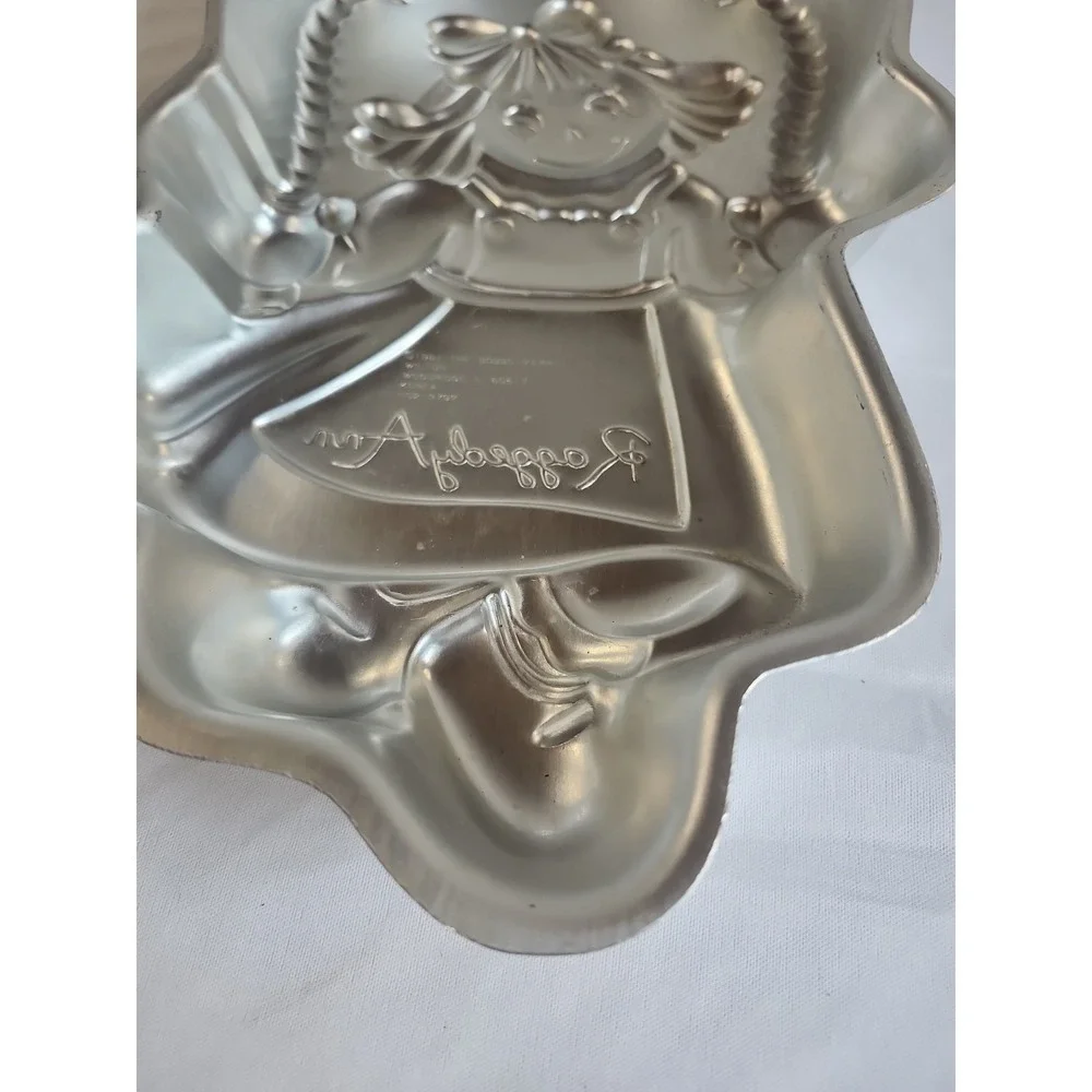 Wilton Raggedy Ann Cake Pan Silver Vintage 1981 Happy Birthday Jump Rope 5023797